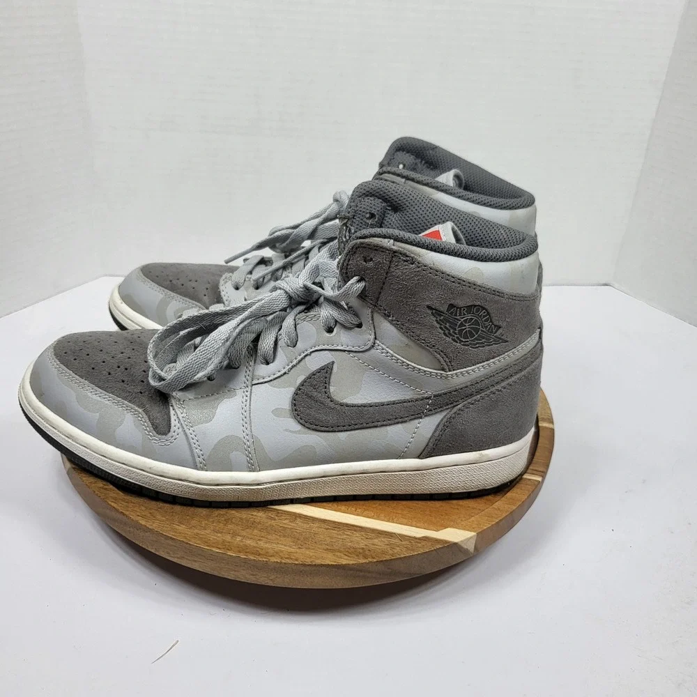 Jordan Air Jordan 1 Retro High Mens 8 Grey Camo Good 3M Reflective AA3993-027